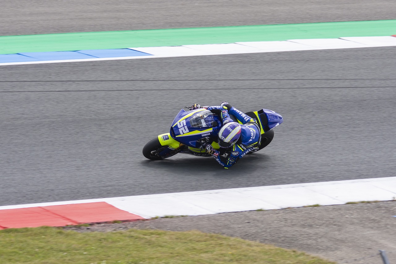 是在社交媒 是在社交媒